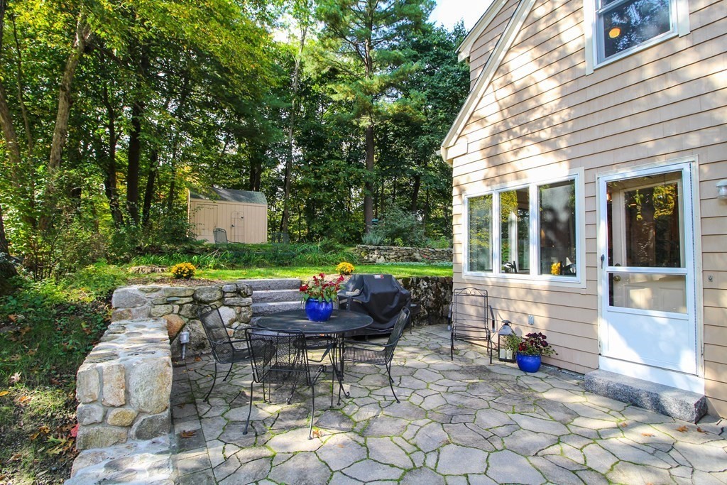 39 Hampshire Road Reading, MA 01867 - Photo 33 of 42 Gallery Image 33