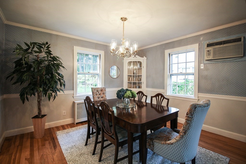 39 Hampshire Road Reading, MA 01867 - Photo 9 of 42 Gallery Image 9