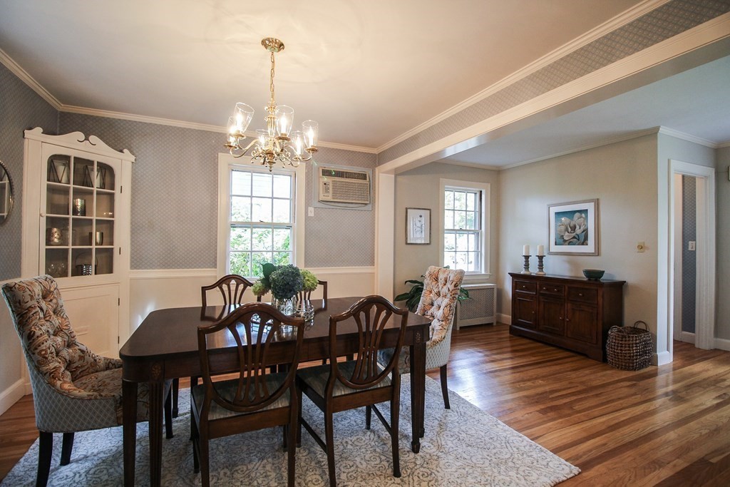 39 Hampshire Road Reading, MA 01867 - Photo 10 of 42 Gallery Image 10