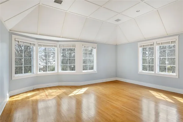 $5,995,000 | 9 Ocean Lawn Lane, Newport, RI 02840