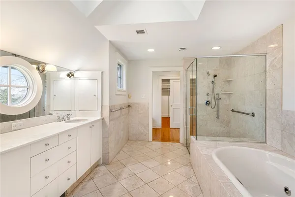 $5,995,000 | 9 Ocean Lawn Lane, Newport, RI 02840