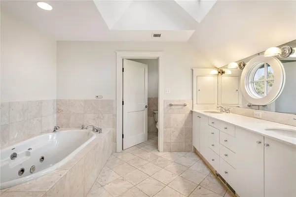 $5,995,000 | 9 Ocean Lawn Lane, Newport, RI 02840
