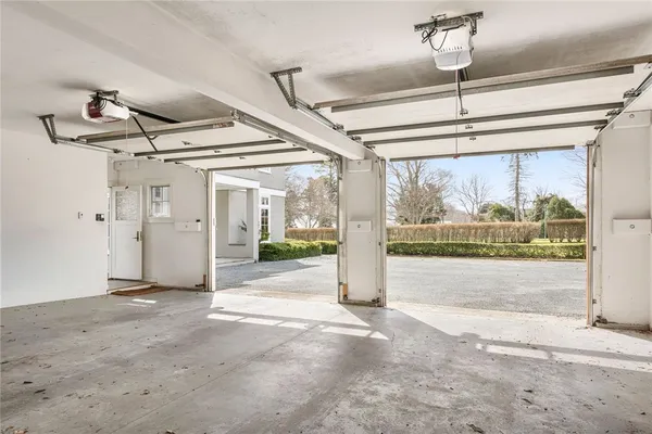 $5,995,000 | 9 Ocean Lawn Lane, Newport, RI 02840