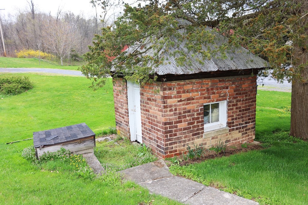 18525 Raystown Road James Creek, PA 16657 - Photo 8 of 60 Gallery Image 8