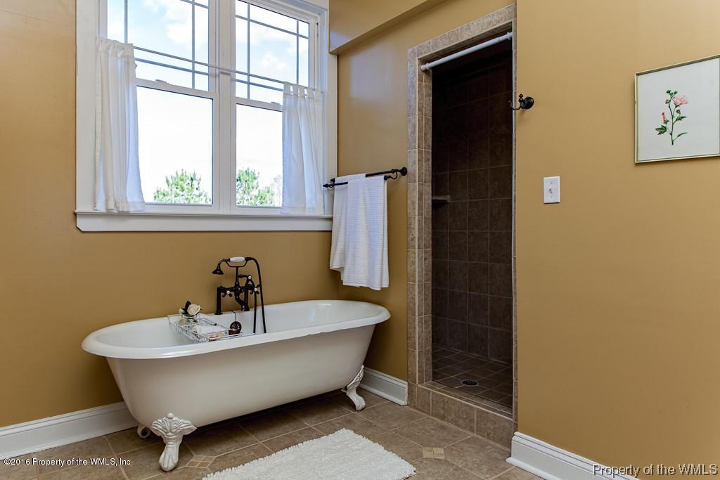 9050 Barnes Road Toano, VA 23168 - Photo 11 of 29 Gallery Image 11