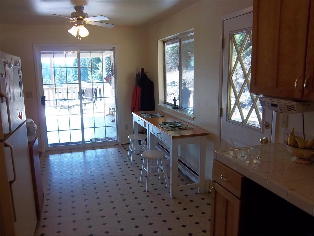 1221 Camden Road Elk, WA 99009 - Photo 4 of 20 Gallery Image 4
