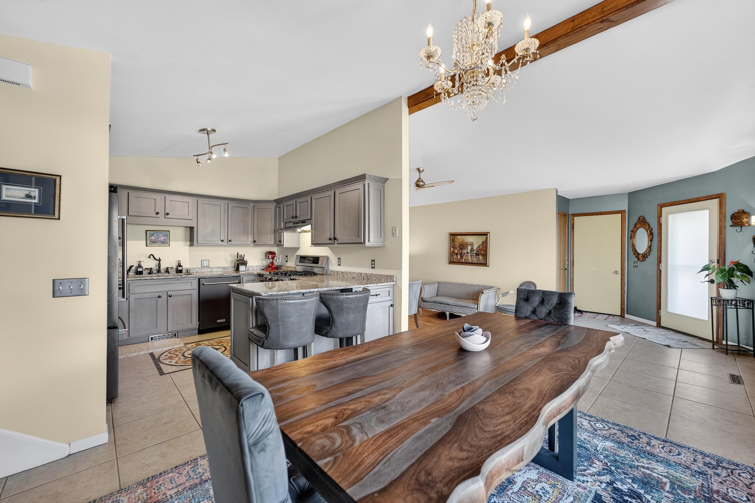 7115 Spring Hill Drive Middleton, WI 53562 - Photo 11 of 58