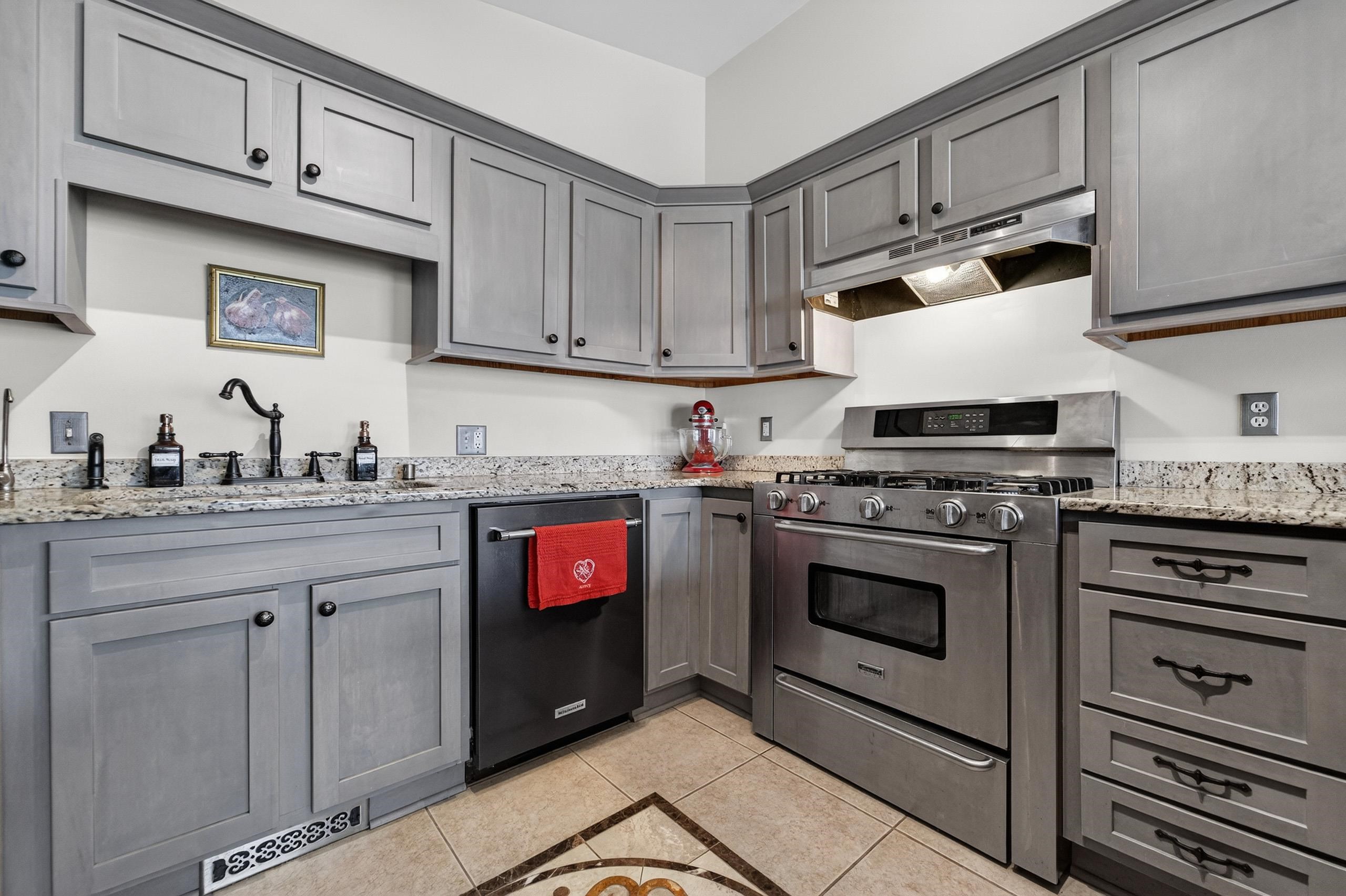 7115 Spring Hill Drive Middleton, WI 53562 - Photo 15 of 58