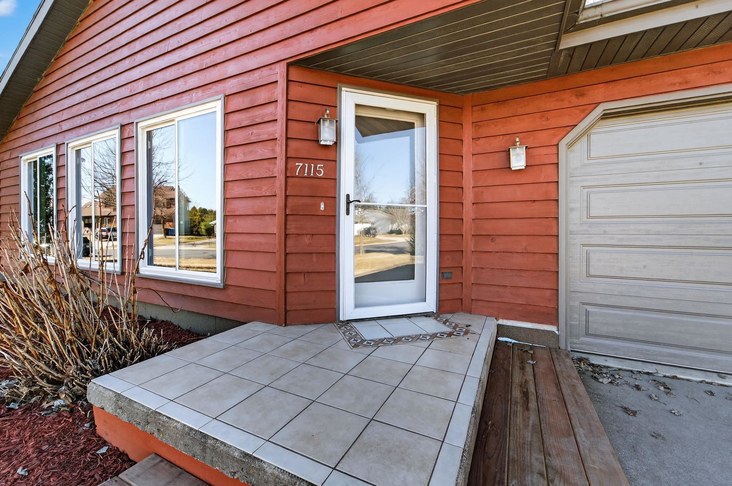 7115 Spring Hill Drive Middleton, WI 53562 - Photo 3 of 58