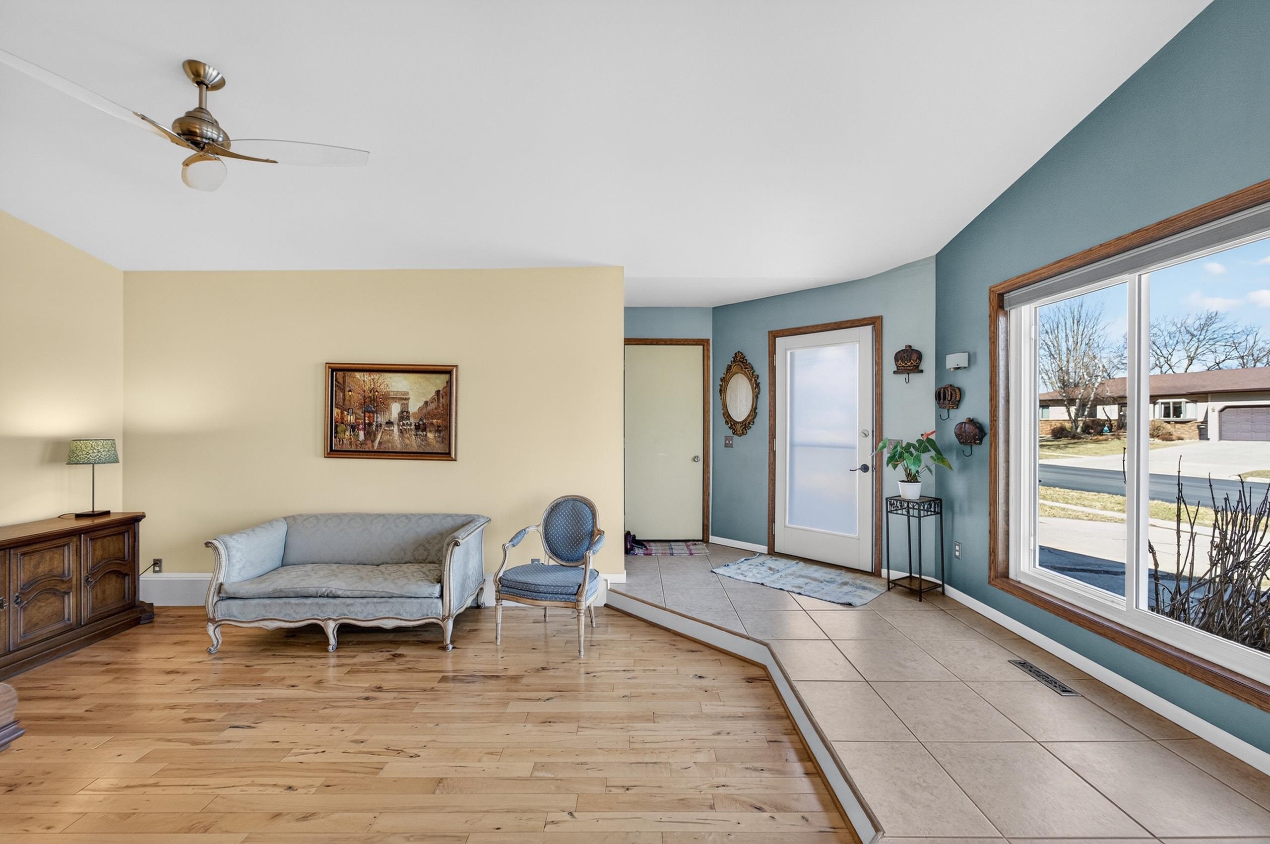 7115 Spring Hill Drive Middleton, WI 53562 - Photo 6 of 58