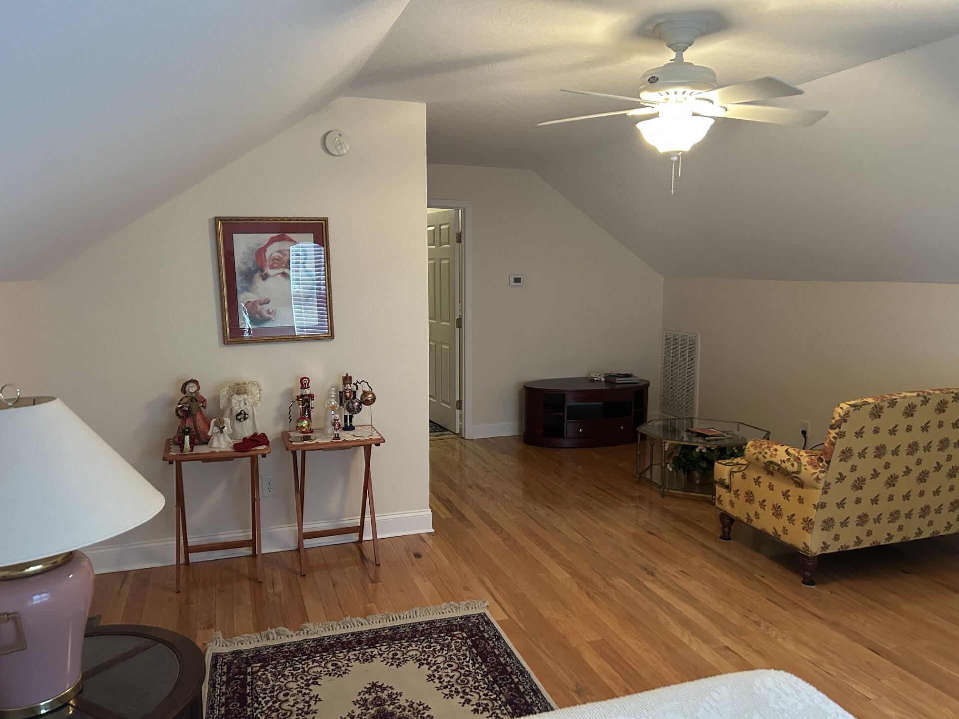 2479 Baskette Way Chattanooga, TN 37421 - Photo 24 of 27 Upstairs