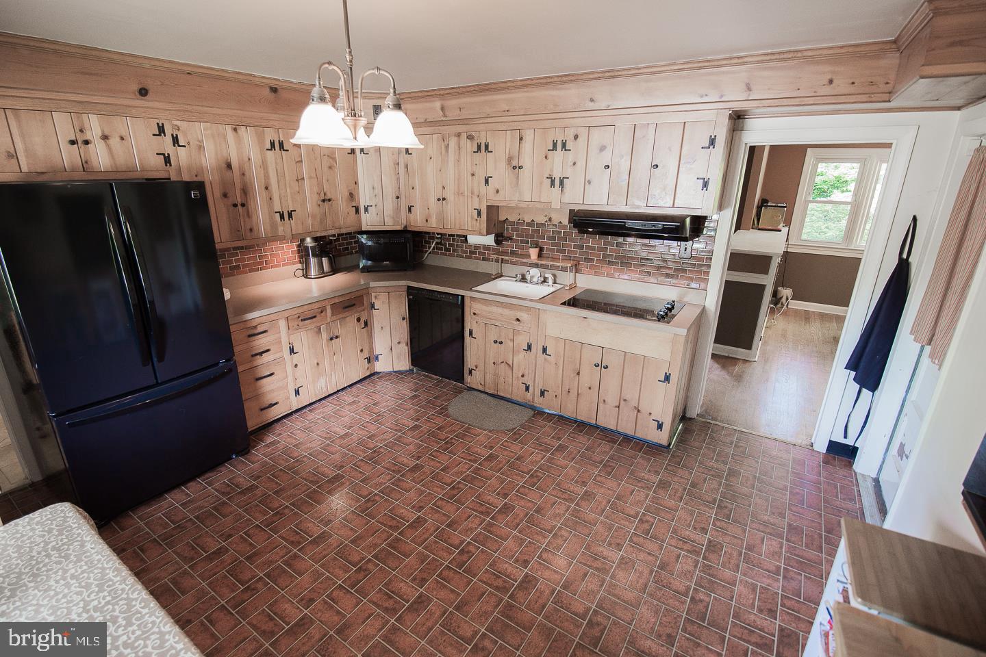 4003 Byron Road Wilmington, DE 19802 - Photo 7 of 22 Eat In Kitchen