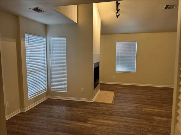 $3,100 | 4301 Munger Avenue, Dallas, TX 75204
