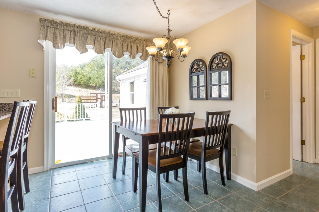 49 Sparrow Road Stoughton, MA 02072 - Photo 8 of 29 Gallery Image 8