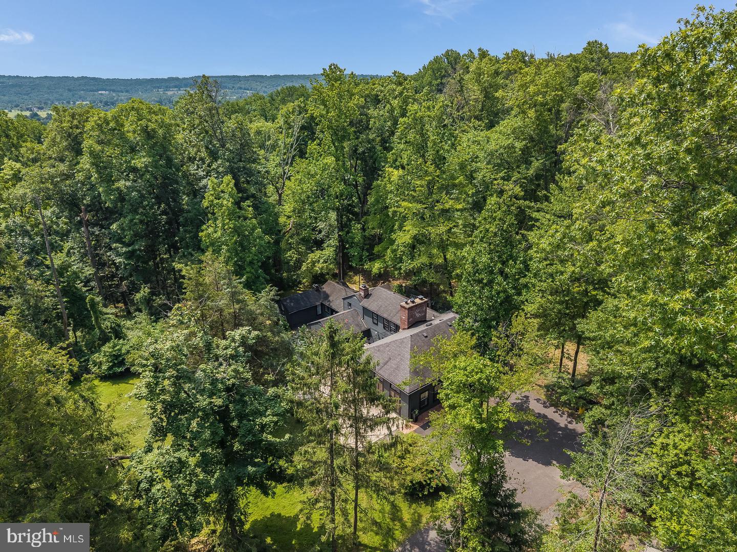 592 Province Line Road Hopewell, NJ 08525 - Photo 7 of 71 Gallery Image 7