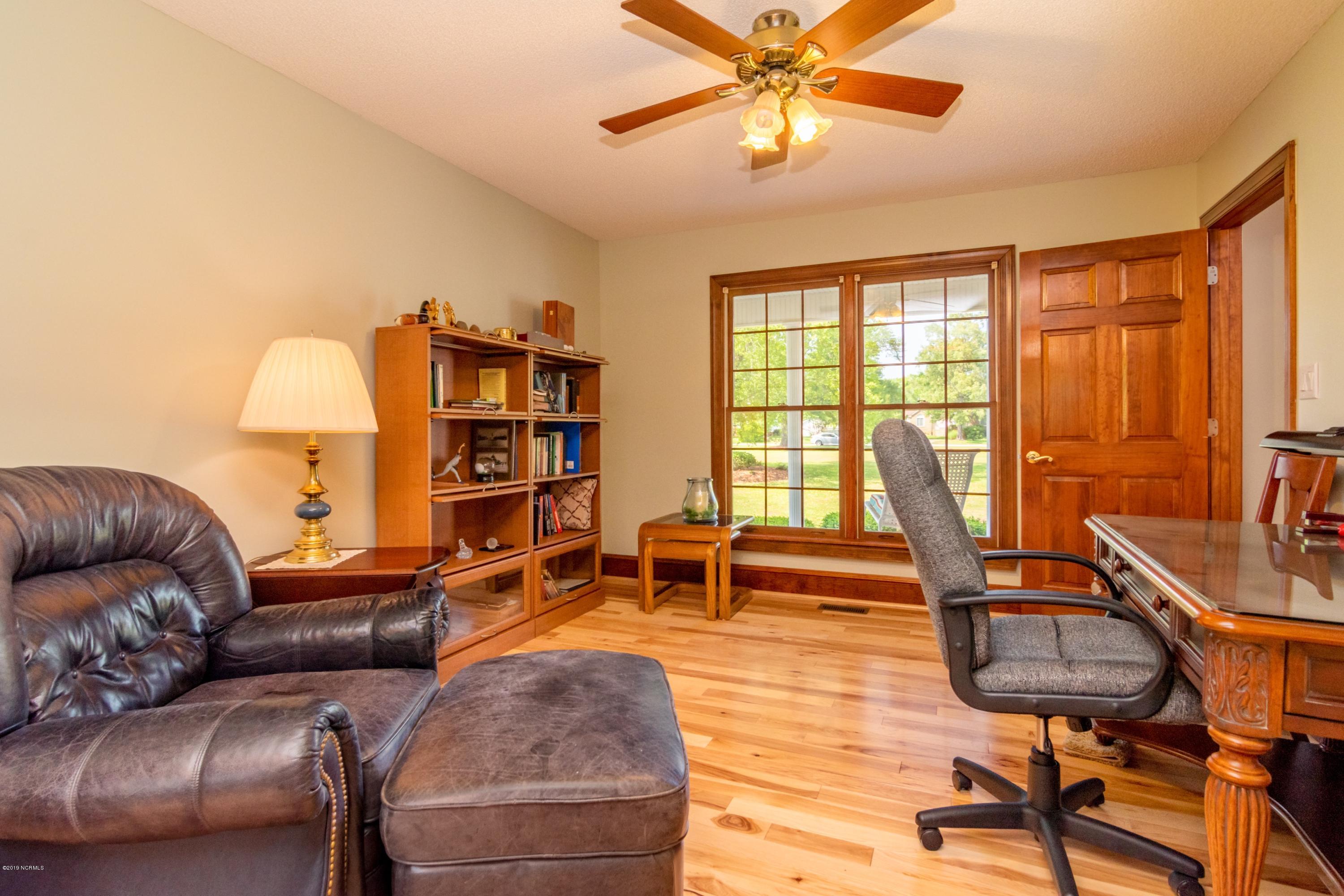109 Raccoon Run Washington, NC 27889 - Photo 23 of 41 023 study view 2