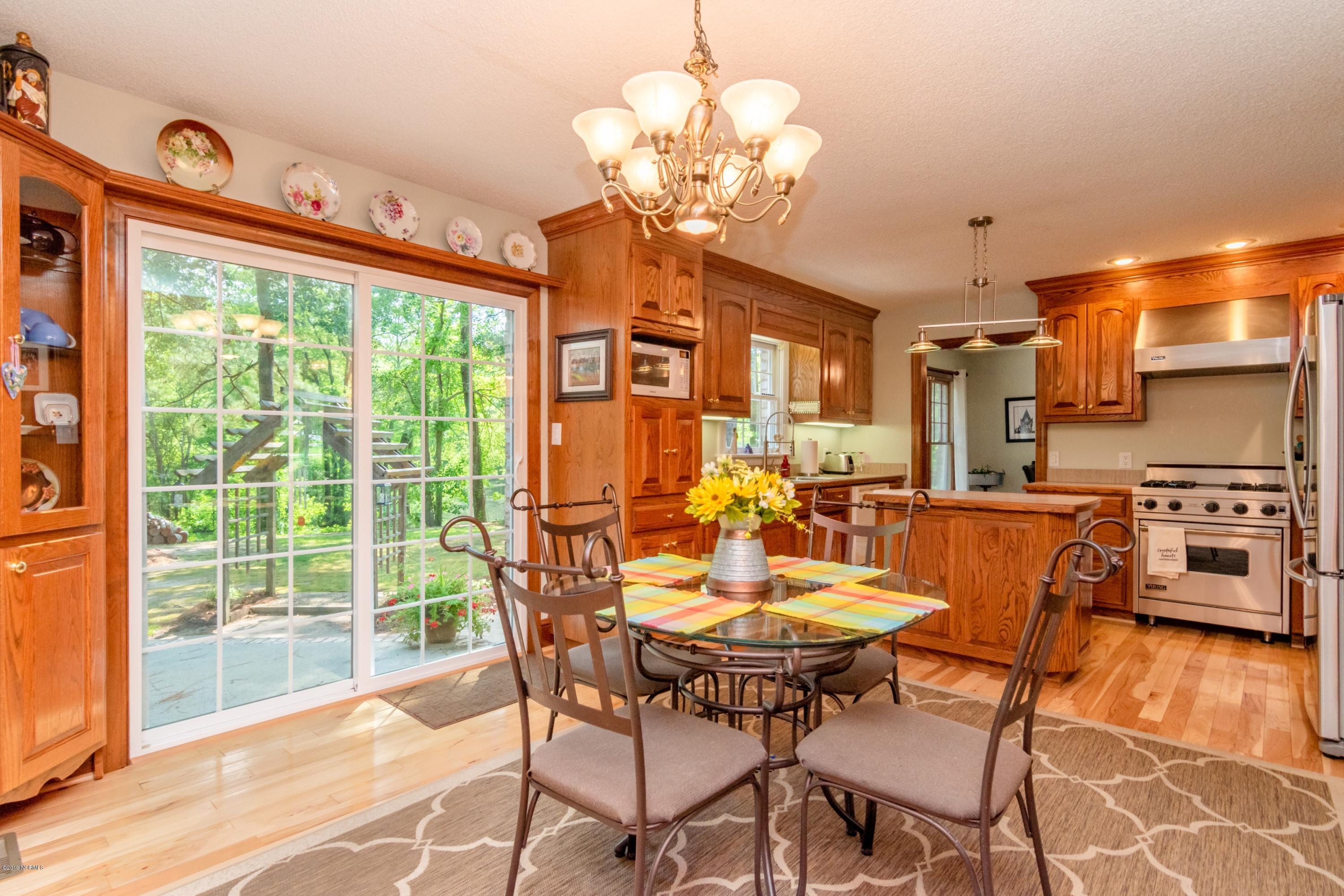 109 Raccoon Run Washington, NC 27889 - Photo 28 of 41 028 kitchen view 4