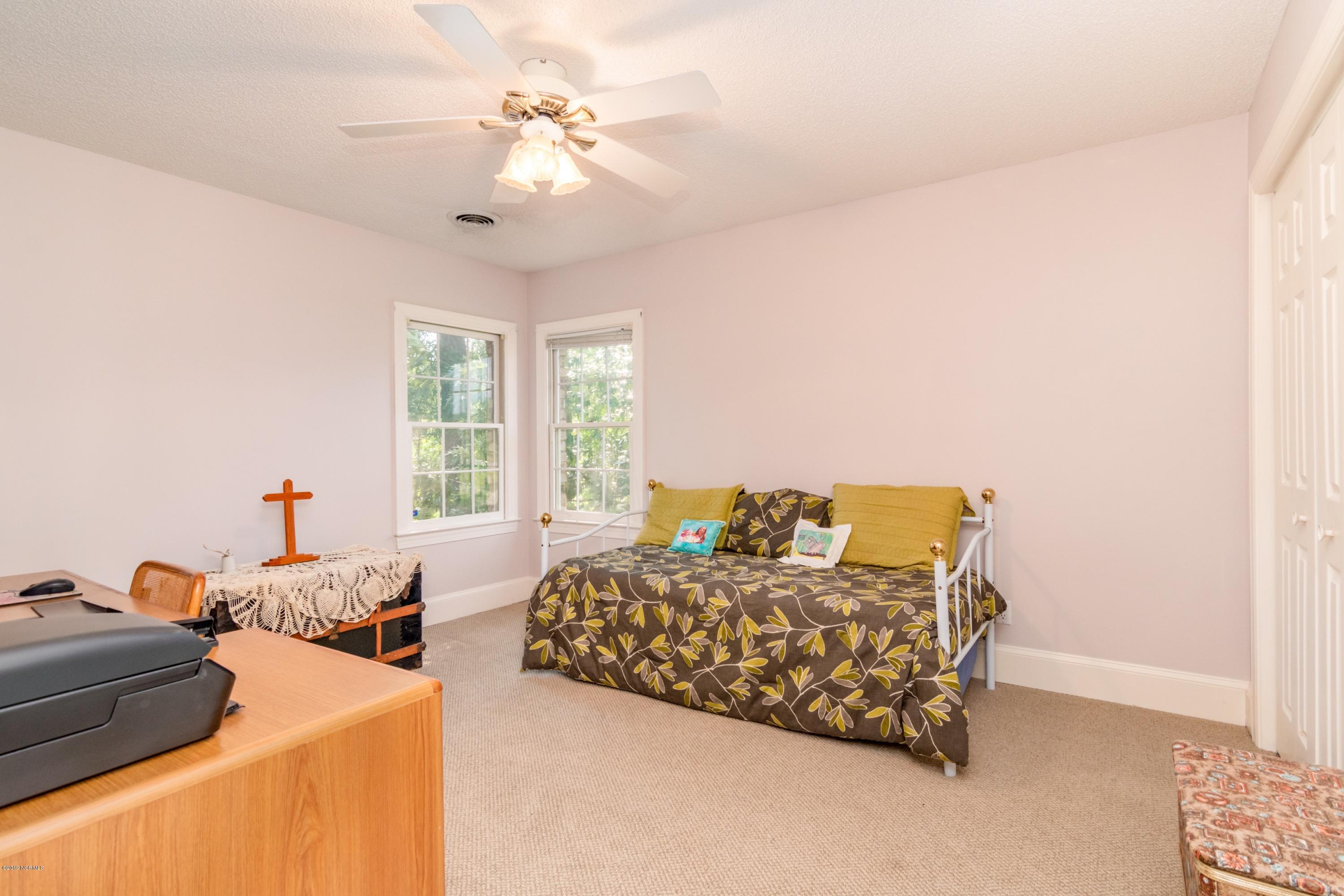 109 Raccoon Run Washington, NC 27889 - Photo 36 of 41 036 bed 3