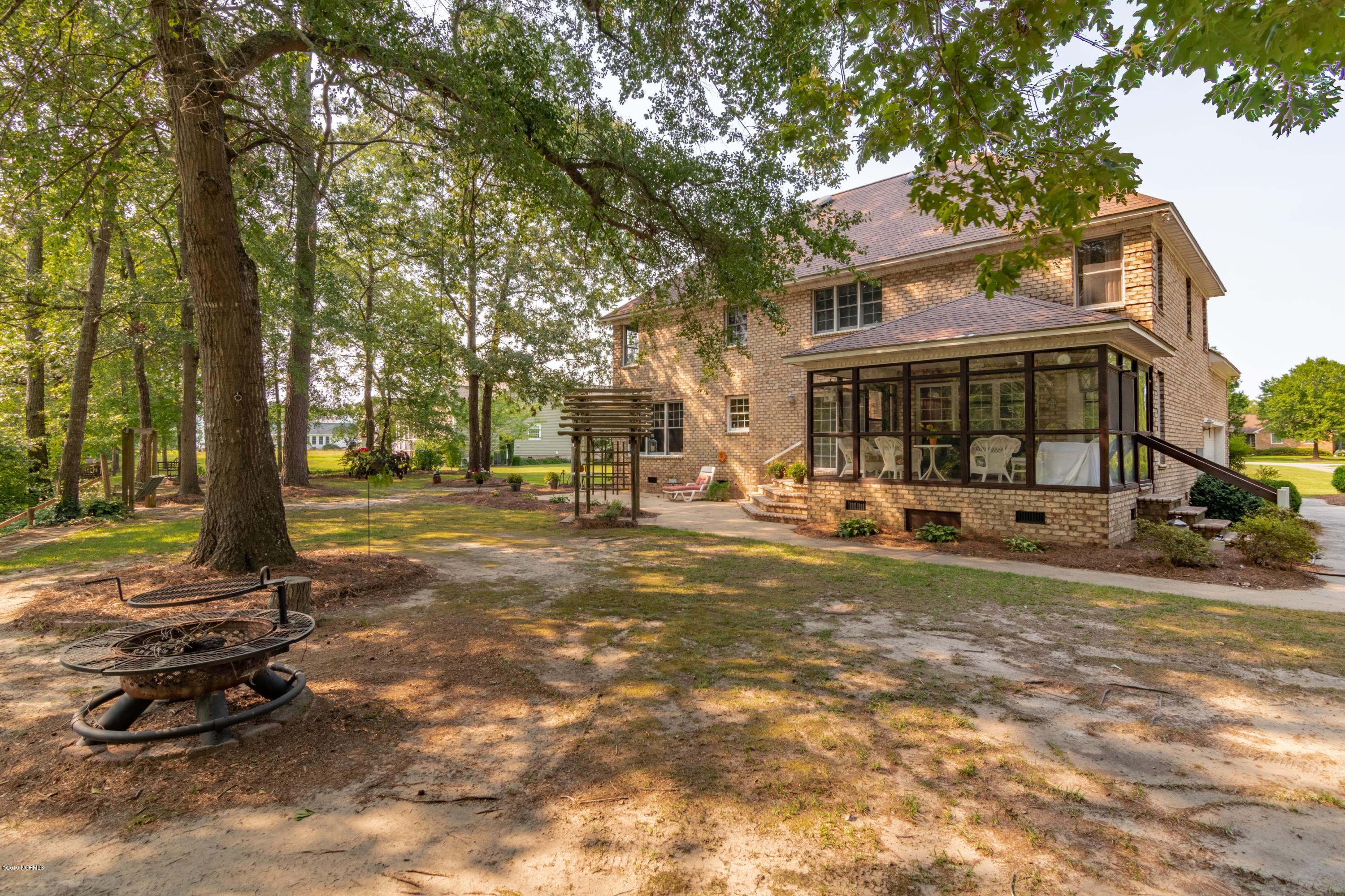 109 Raccoon Run Washington, NC 27889 - Photo 6 of 41 006 rear view 3