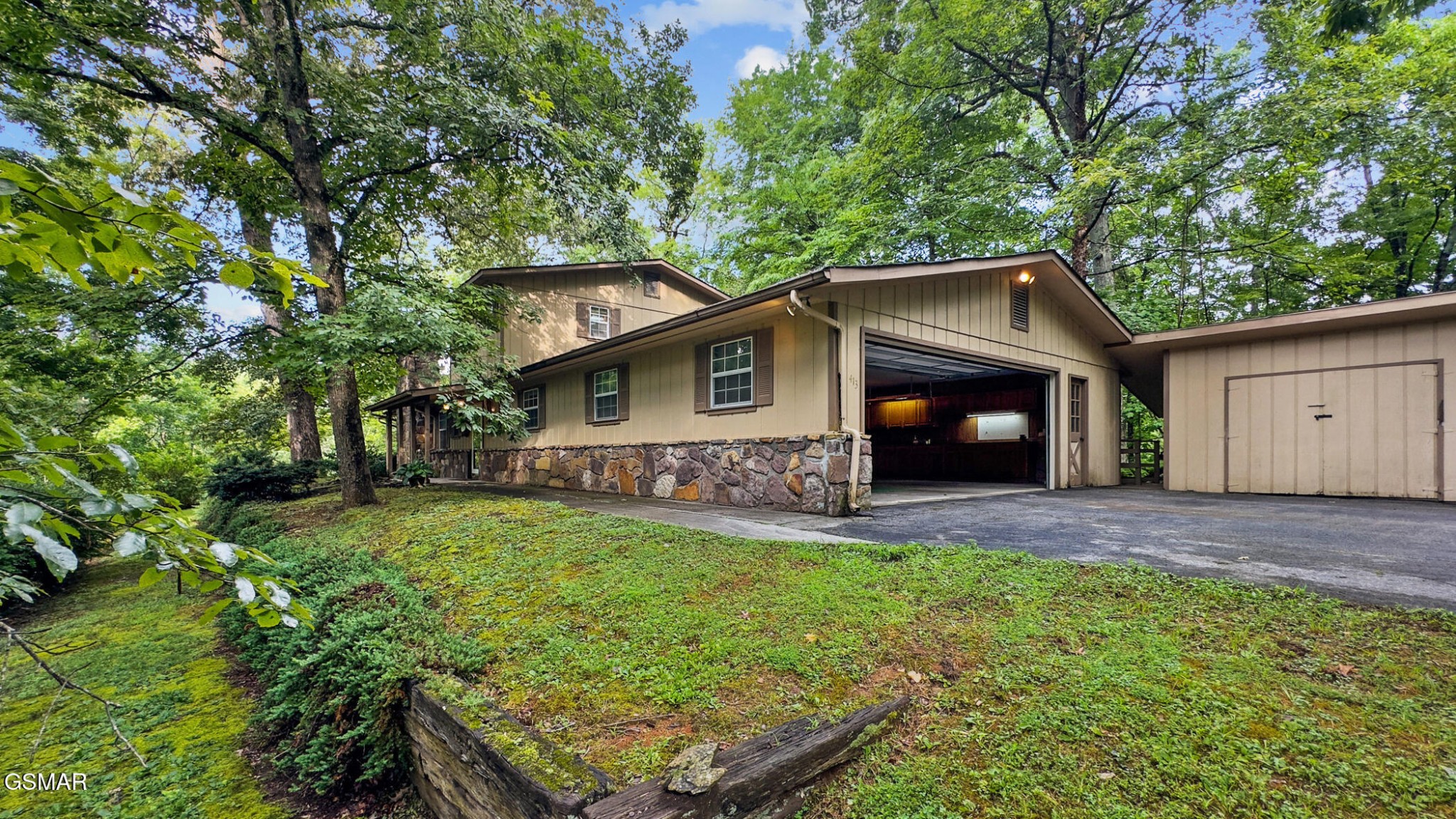 413 Hickory Tree Hollow Road Sevierville, TN 37876 - Photo 32 of 42 Gallery Image 32