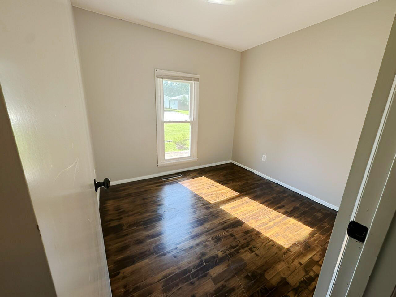 1256 South Meadowview Avenue Springfield, MO 65804 - Photo 12 of 25 image012