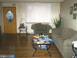 8077 Temple Road Philadelphia, PA 19150 - Photo 2 of 5 Gallery Image 2