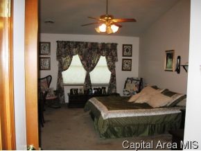 1825 Hunter Ridge Drive Springfield, IL 62704 - Photo 8 of 8 Gallery Image 8