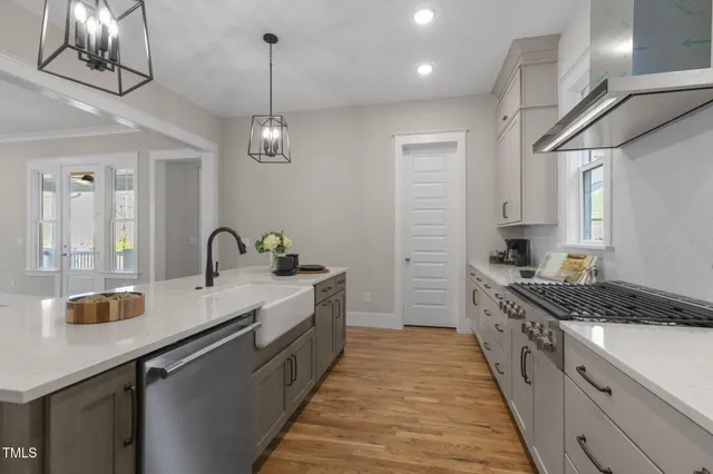 $899,900 | 818 St Charles Street, Durham, NC 27713