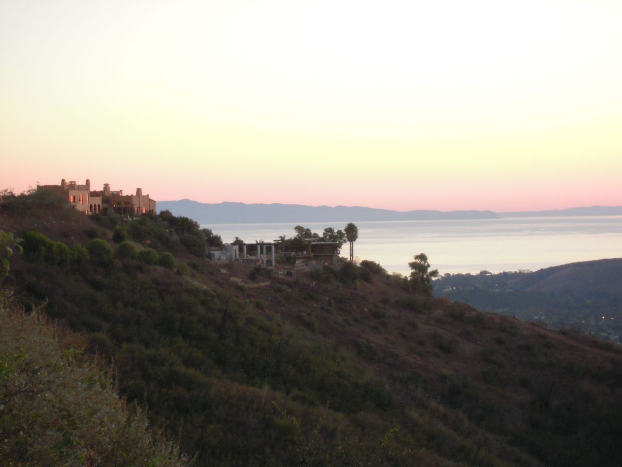 1497 Tunnel Road Santa Barbara, CA 93105 - Photo 4 of 9 Island View