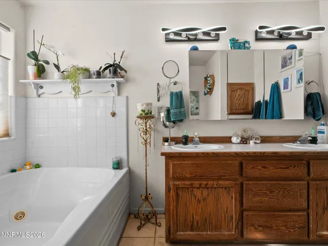 $619,900 | 900 Madison Creek Drive, Fernley, NV 89408