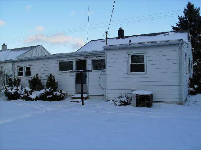 823 South Burnett Road Springfield, OH 45505 - Photo 12 of 18