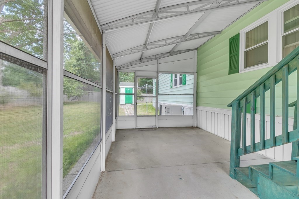 46 Contessa Lane Springfield, MA 01119 - Photo 23 of 25