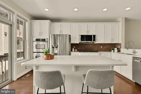 $774,900 | 3351 Kemper Road, Arlington, VA 22206