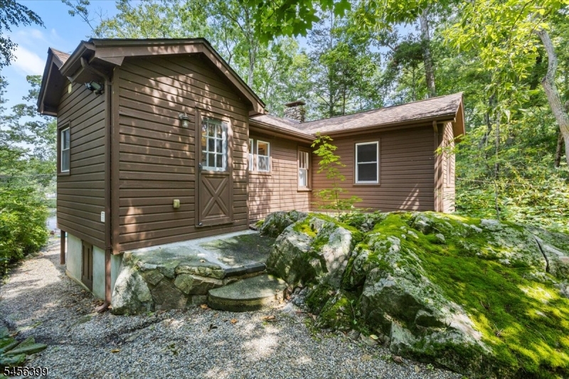 105 South Shore Road Andover, NJ 07821 - Photo 27 of 41 Gallery Image 27