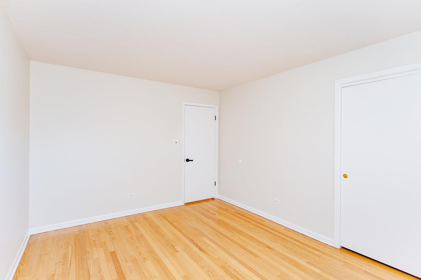 1503 Executive Lane Glenview, IL 60026 - Photo 19 of 40 a view of empty room
