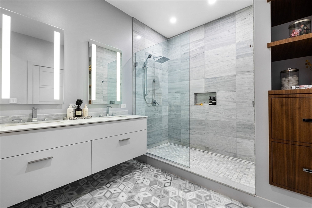 40 Traveler Street, Unit PH10 Boston, MA 02118 - Photo 23 of 42