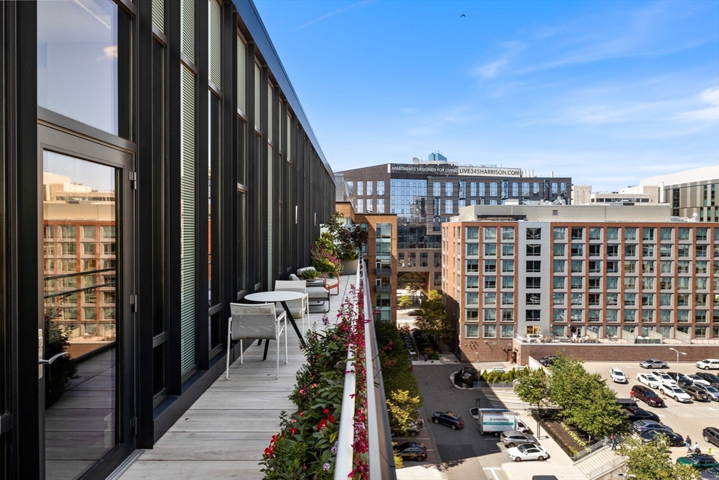 40 Traveler Street, Unit PH10 Boston, MA 02118 - Photo 10 of 42