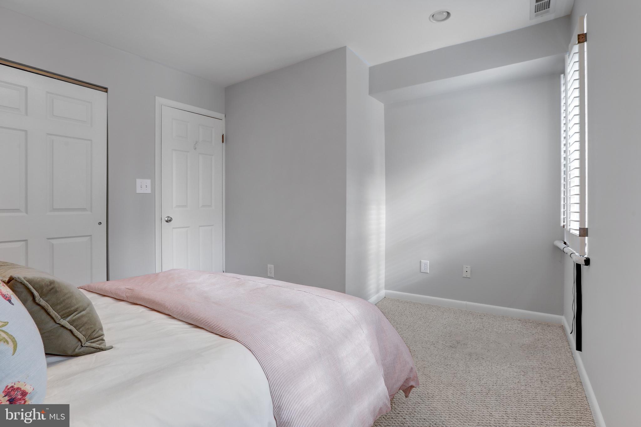 2828 O Donnell Street Baltimore, MD 21224 - Photo 25 of 38 Bedroom 2