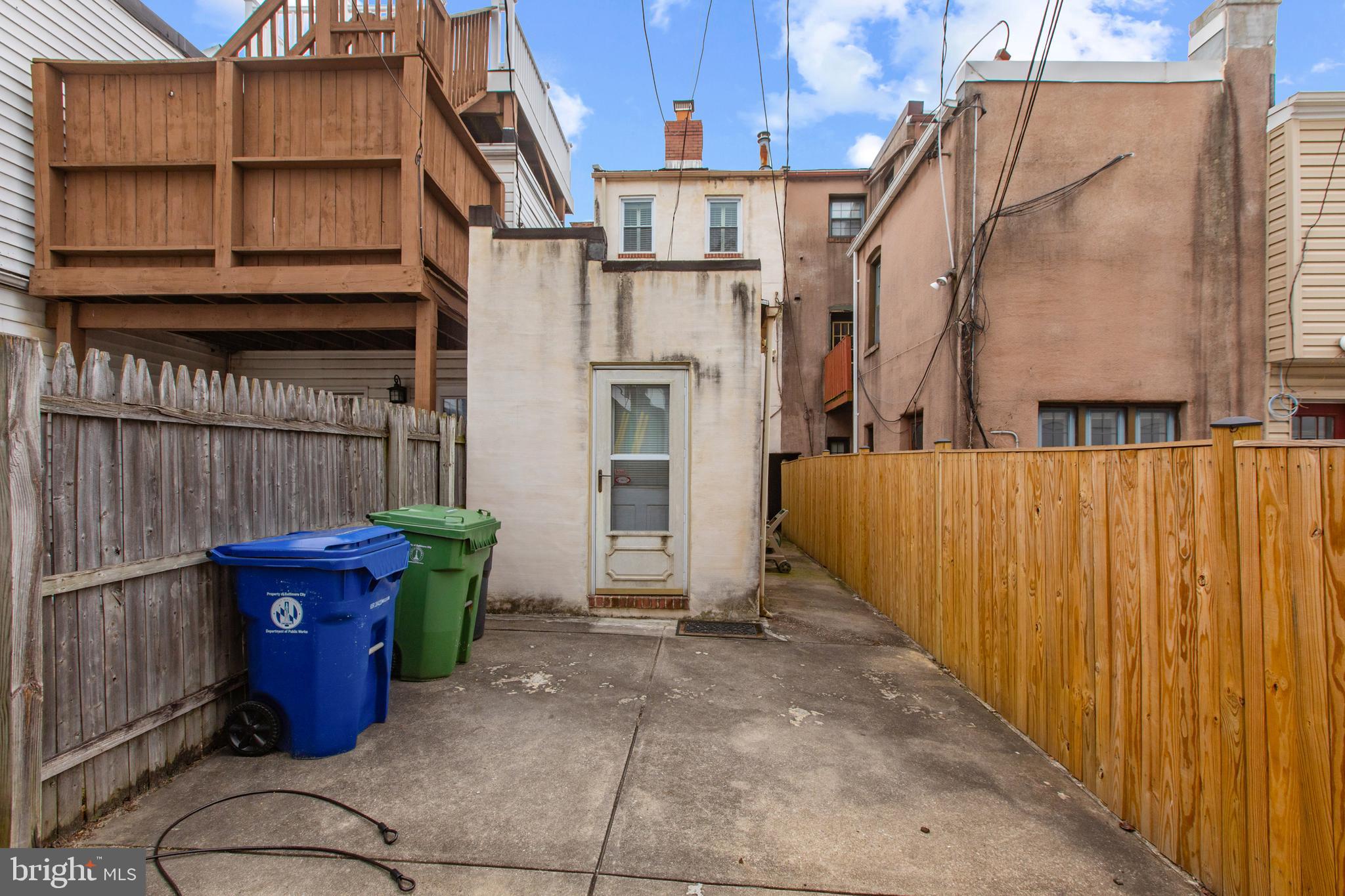 2828 O Donnell Street Baltimore, MD 21224 - Photo 31 of 38 Spacious rear patio