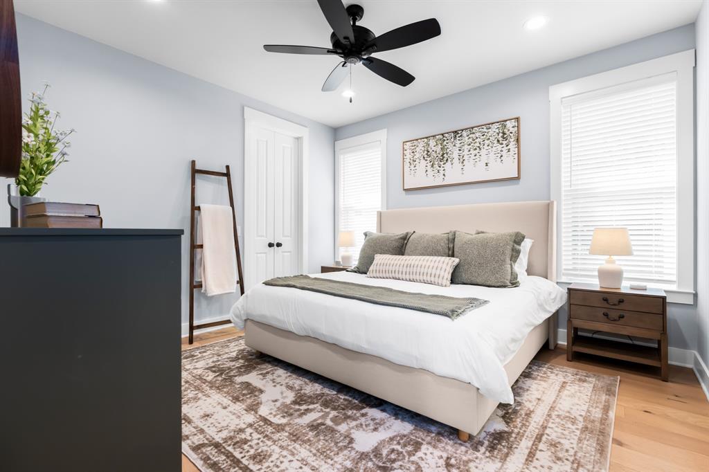 421 Proctor Avenue Waco, TX 76708 - Photo 17 of 28 a bedroom with bed and window