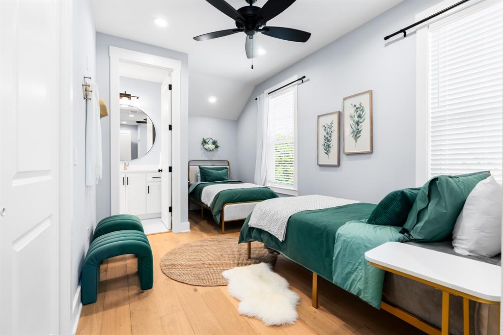 421 Proctor Avenue Waco, TX 76708 - Photo 26 of 28 a bedroom with a bed couch and window