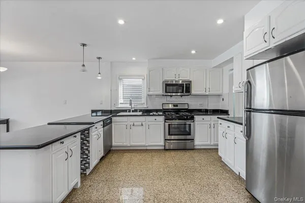 $1,499,000 | 157-40 9th Avenue | Beechhurst