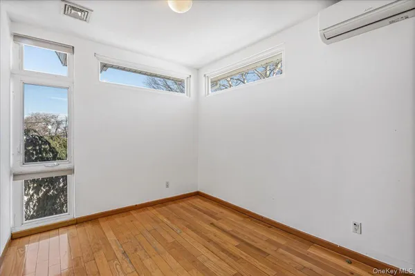 $1,499,000 | 157-40 9th Avenue | Beechhurst