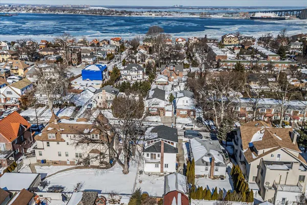 $1,499,000 | 157-40 9th Avenue | Beechhurst