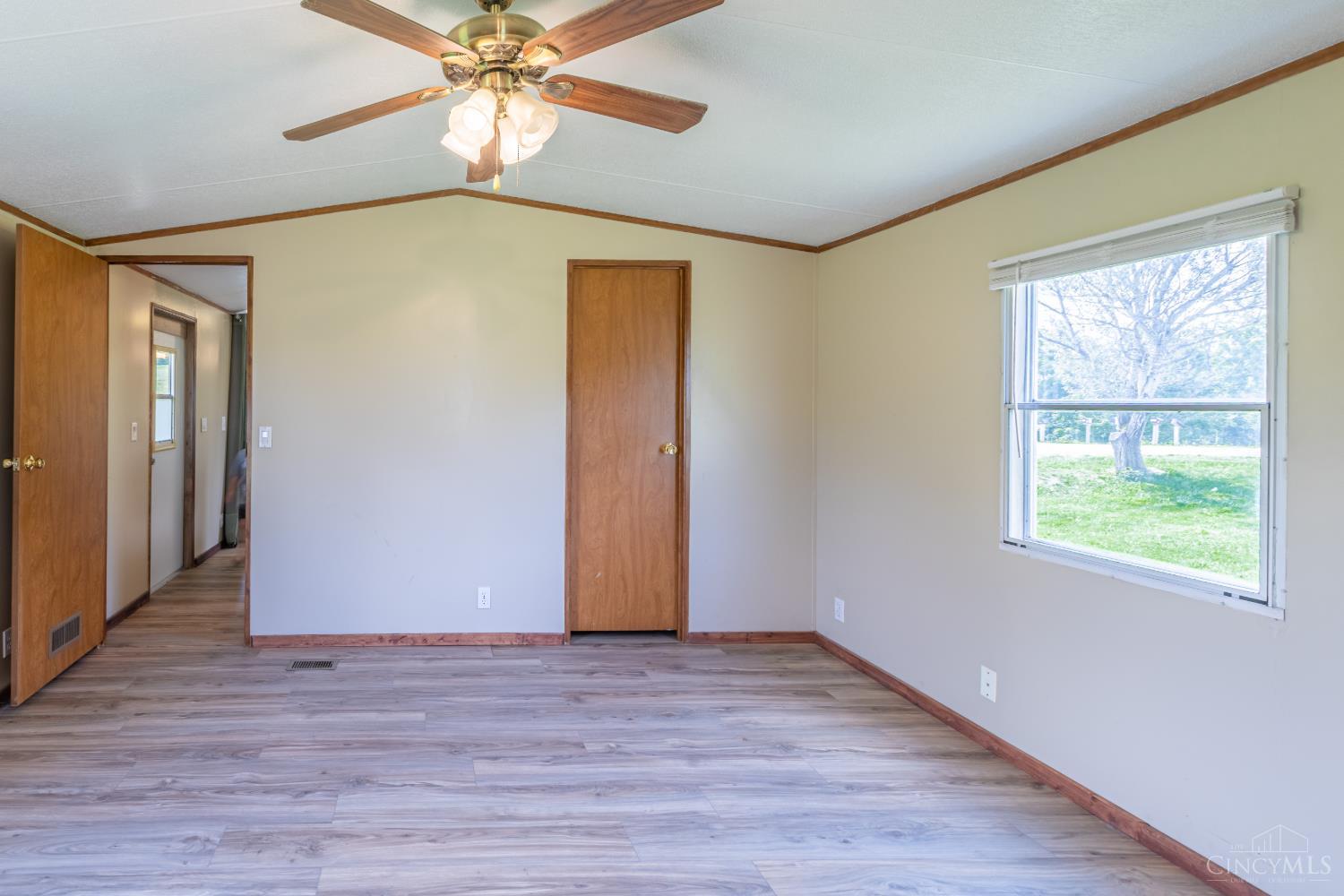 1201 Old State Road Manchester, OH 45144 - Photo 20 of 37