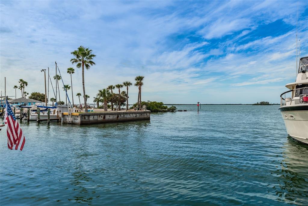 2476 Coronado Way Dunedin, FL 34698 - Photo 76 of 81