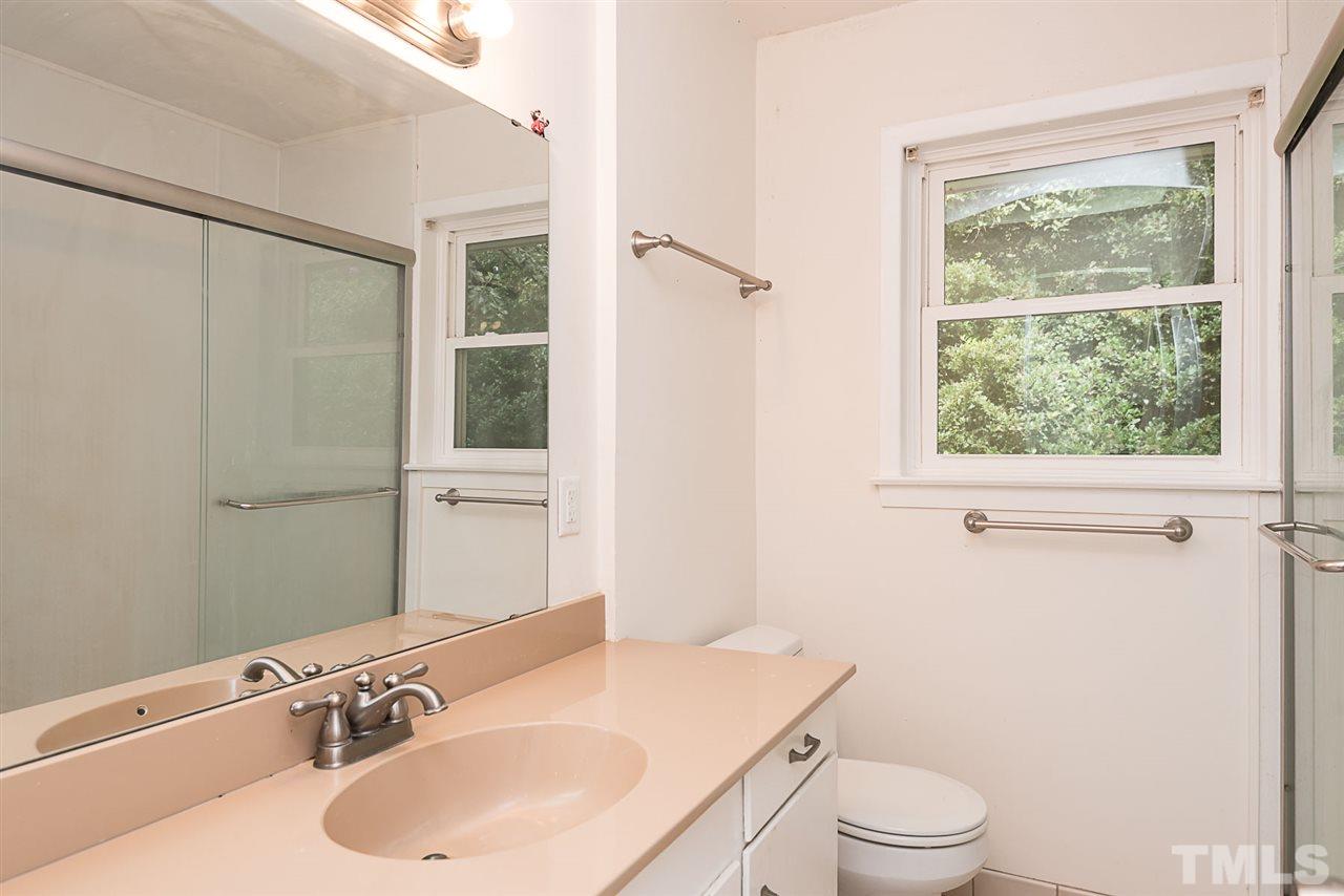 1632 Crump Road Raleigh, NC 27606 - Photo 10 of 25 Gallery Image 10