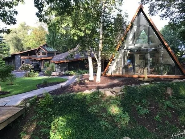 $450,000 | 7927 Indian Hill Road, Pompey, NY 13104
