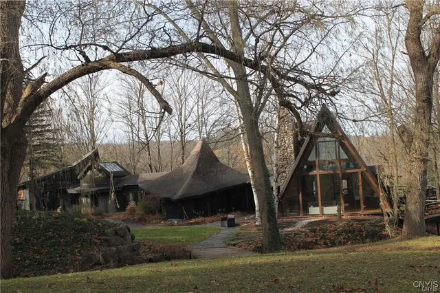 $450,000 | 7927 Indian Hill Road, Pompey, NY 13104