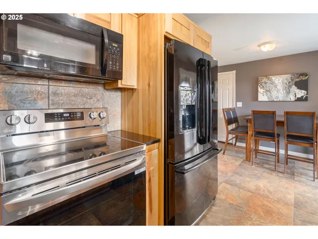 $470,000 | 1310 West Quinalt Street, Springfield, OR 97477